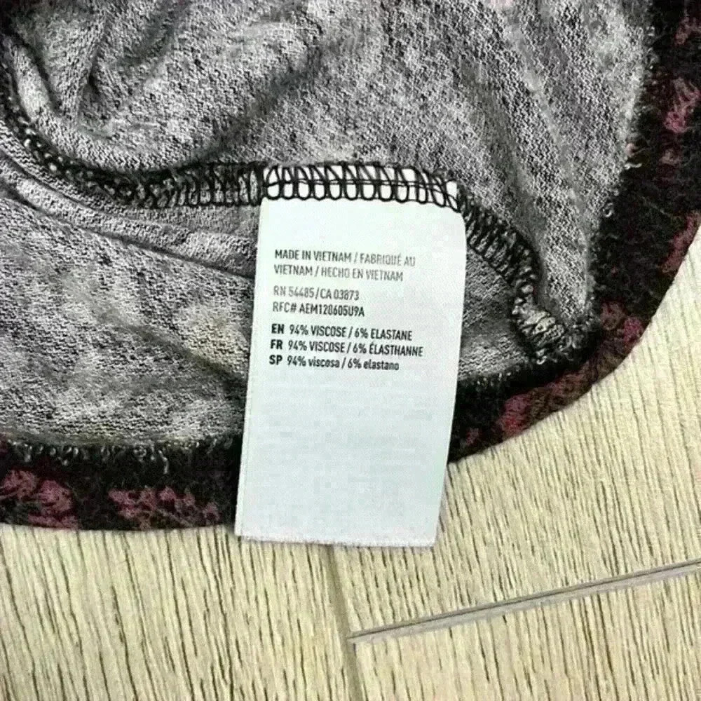 American Eagle Open-Back Bell Sleeve Top Size S - Picture 7 of 7